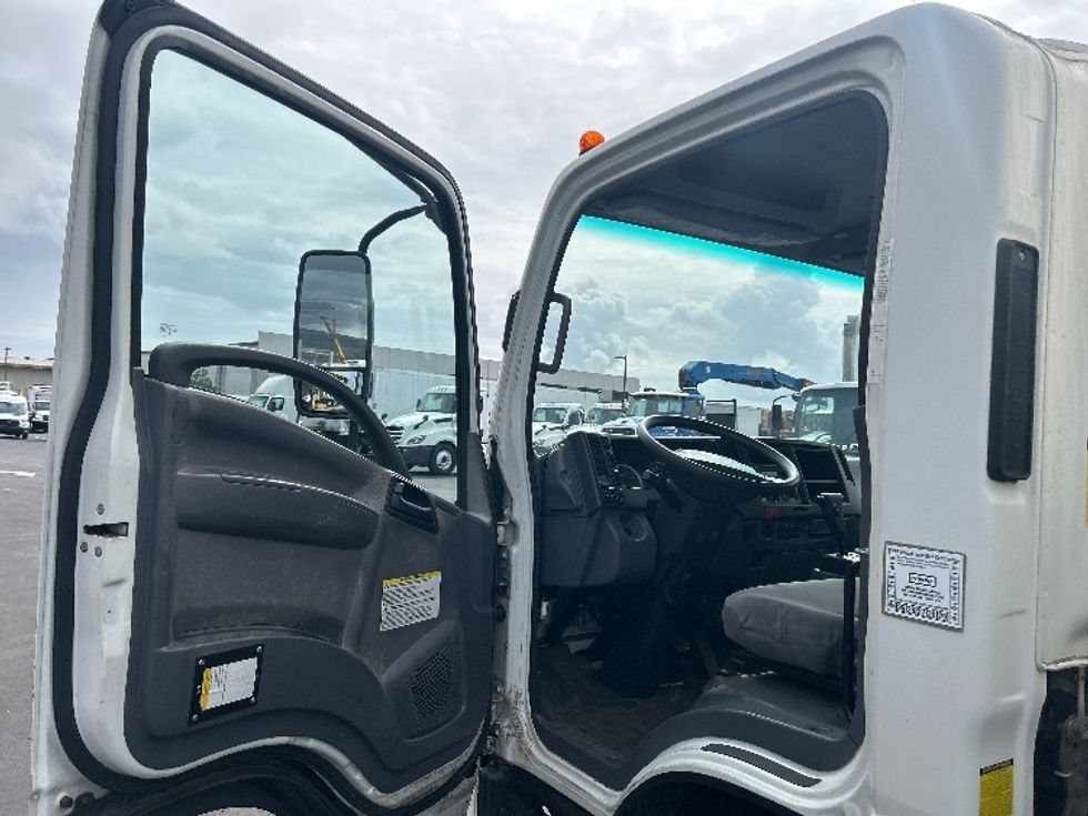 Light Duty Box Truck-Light and Medium Duty Trucks-Isuzu-2019-NPR-Torrance-CA-62,874\n\t\tmiles-$ 44,500 - Image 16