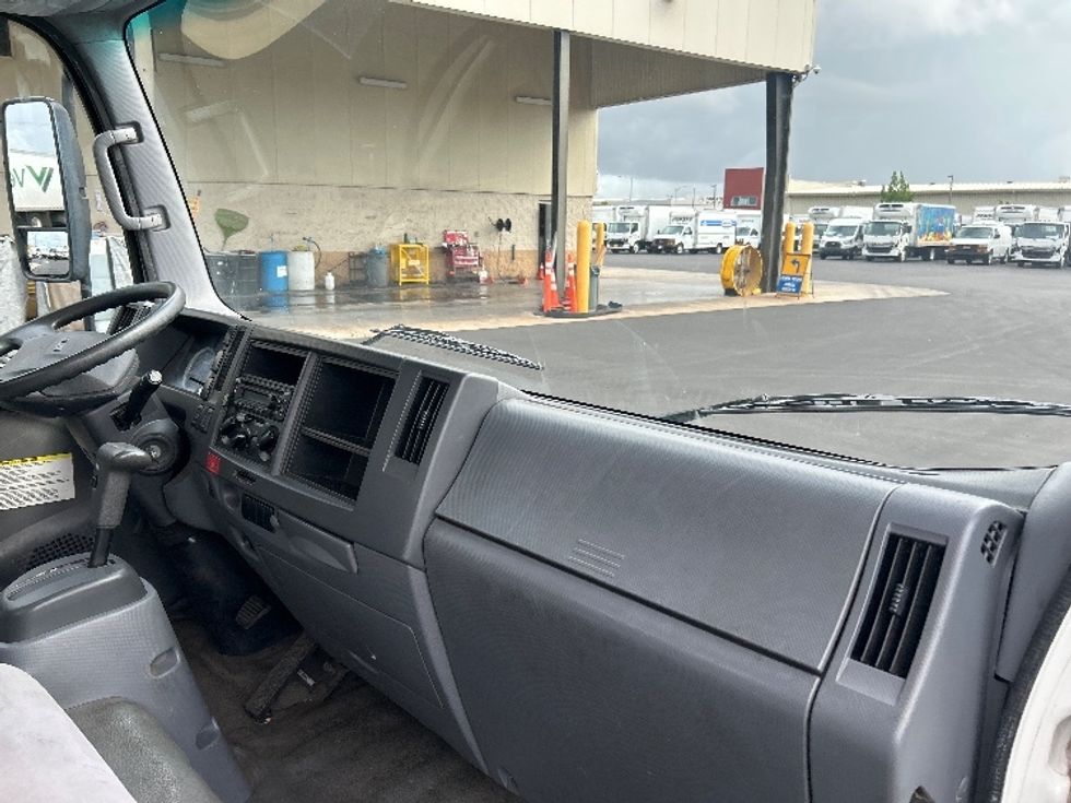 Light Duty Box Truck-Light and Medium Duty Trucks-Isuzu-2019-NPR-Torrance-CA-62,874\n\t\tmiles-$ 44,500 - Image 21