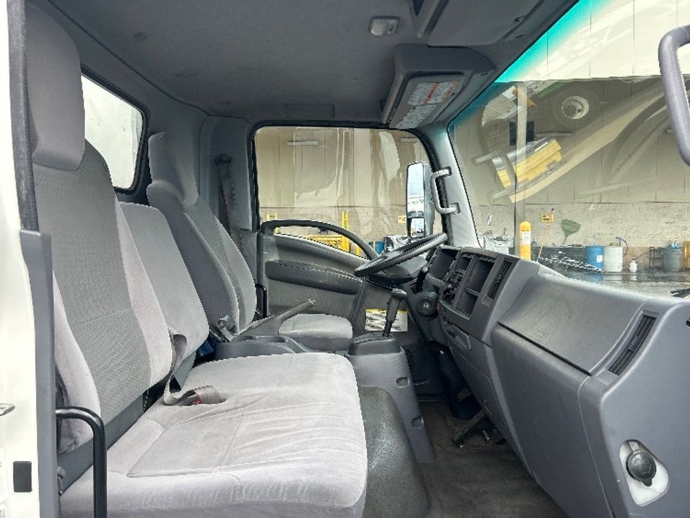 Light Duty Box Truck-Light and Medium Duty Trucks-Isuzu-2019-NPR-Torrance-CA-62,874\n\t\tmiles-$ 44,500 - Image 22