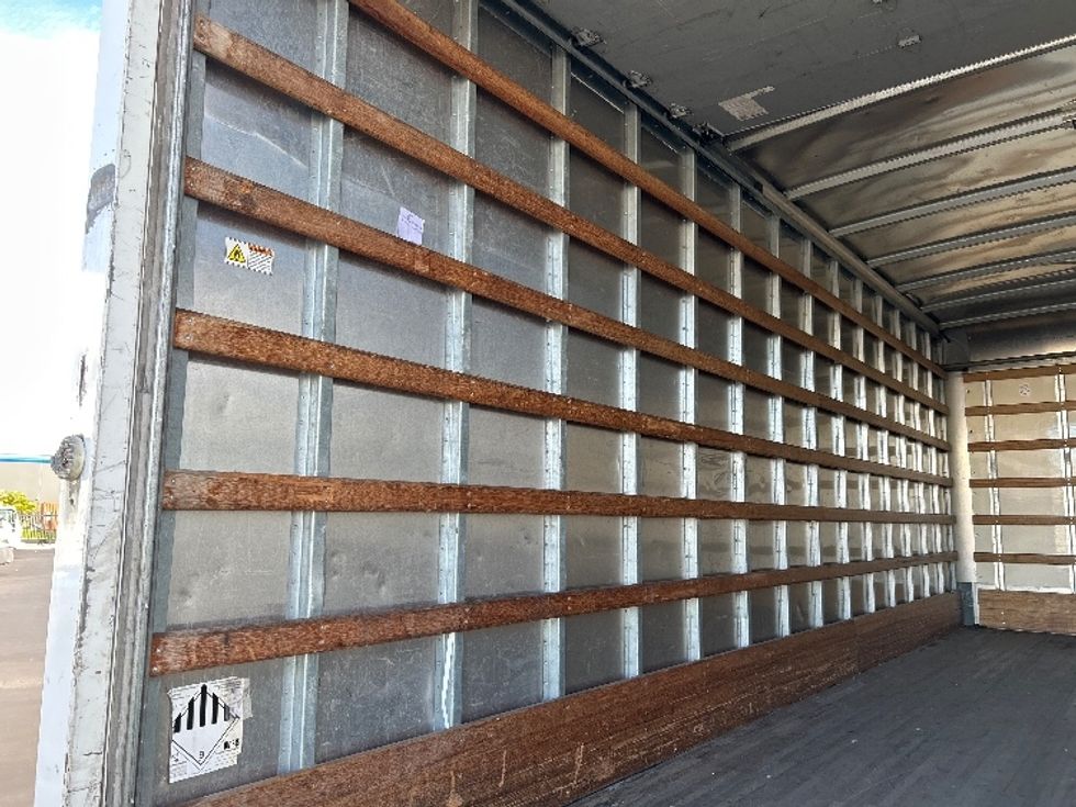 Light Duty Box Truck-Light and Medium Duty Trucks-Isuzu-2019-NPR-Torrance-CA-64,031\n\t\tmiles-$ 44,500 - Image 11