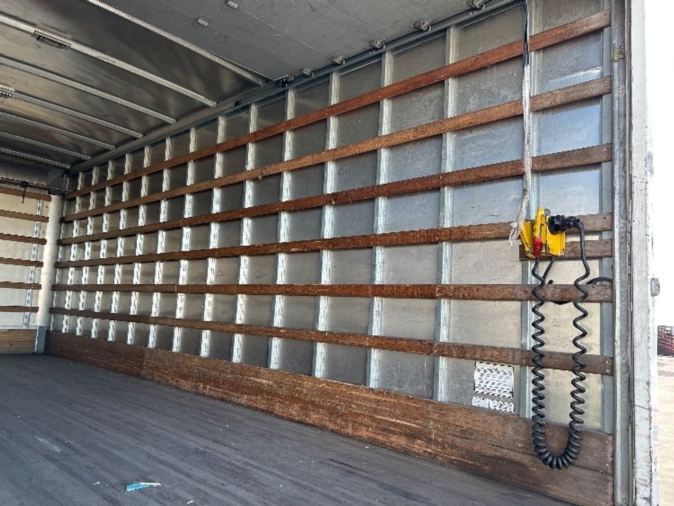 Light Duty Box Truck-Light and Medium Duty Trucks-Isuzu-2019-NPR-Torrance-CA-64,031\n\t\tmiles-$ 44,500 - Image 12