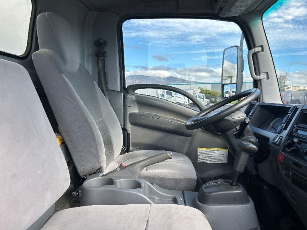 Light Duty Box Truck-Light and Medium Duty Trucks-Isuzu-2019-NPR-Torrance-CA-64,031\n\t\tmiles-$ 44,500 - Image 22