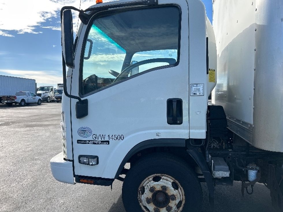 Light Duty Box Truck-Light and Medium Duty Trucks-Isuzu-2019-NPR-Torrance-CA-64,031\n\t\tmiles-$ 44,500 - Image 26