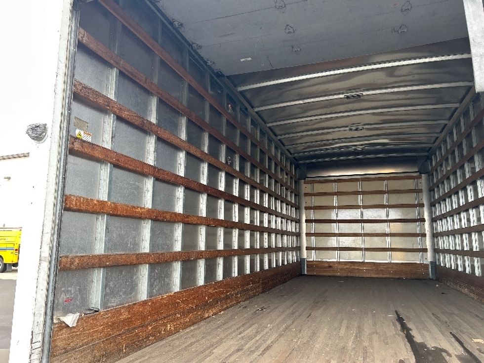 Light Duty Box Truck-Light and Medium Duty Trucks-Isuzu-2019-NPR-Torrance-CA-76,651\n\t\tmiles-$ 43,250 - Image 11