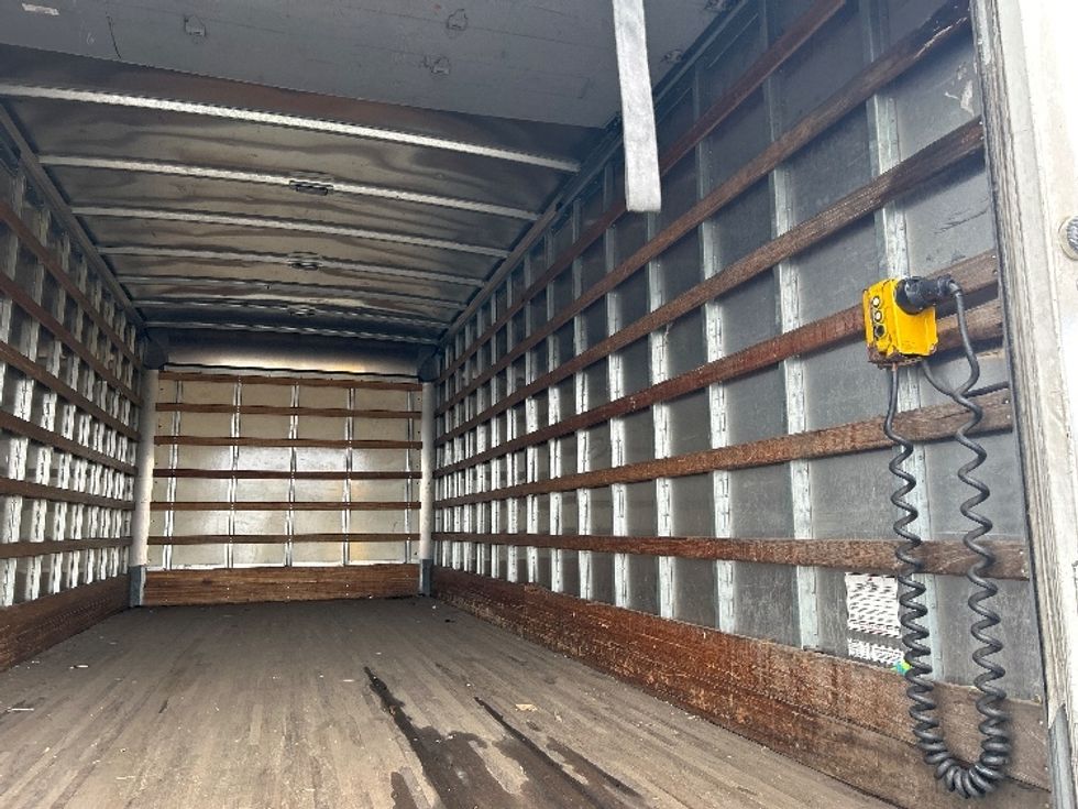 Light Duty Box Truck-Light and Medium Duty Trucks-Isuzu-2019-NPR-Torrance-CA-76,651\n\t\tmiles-$ 43,250 - Image 12