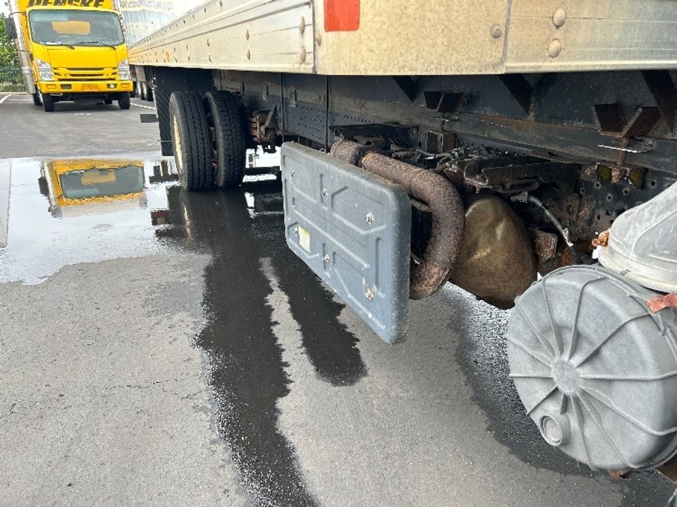 Light Duty Box Truck-Light and Medium Duty Trucks-Isuzu-2019-NPR-Torrance-CA-76,651\n\t\tmiles-$ 43,250 - Image 14