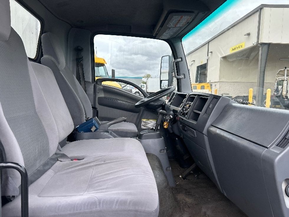 Light Duty Box Truck-Light and Medium Duty Trucks-Isuzu-2019-NPR-Torrance-CA-76,651\n\t\tmiles-$ 43,250 - Image 22