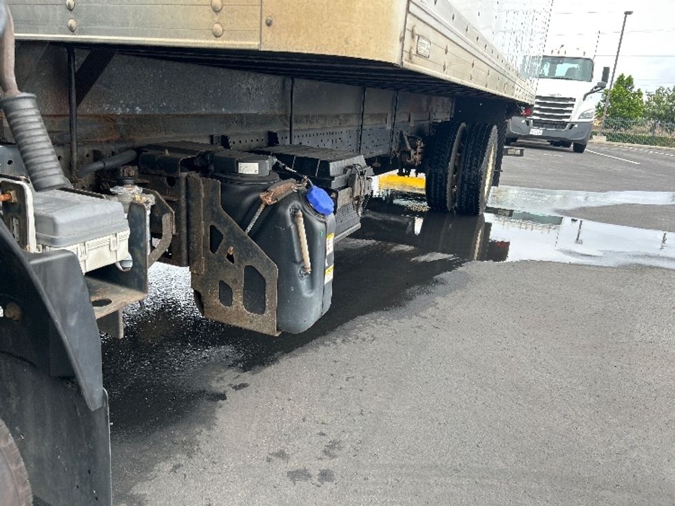 Light Duty Box Truck-Light and Medium Duty Trucks-Isuzu-2019-NPR-Torrance-CA-76,651\n\t\tmiles-$ 43,250 - Image 5