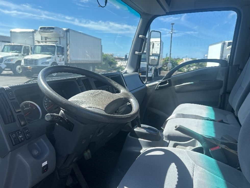 Light Duty Box Truck-Light and Medium Duty Trucks-Isuzu-2019-NPR-Torrance-CA-77,273\n\t\tmiles-$ 41,250 - Image 12