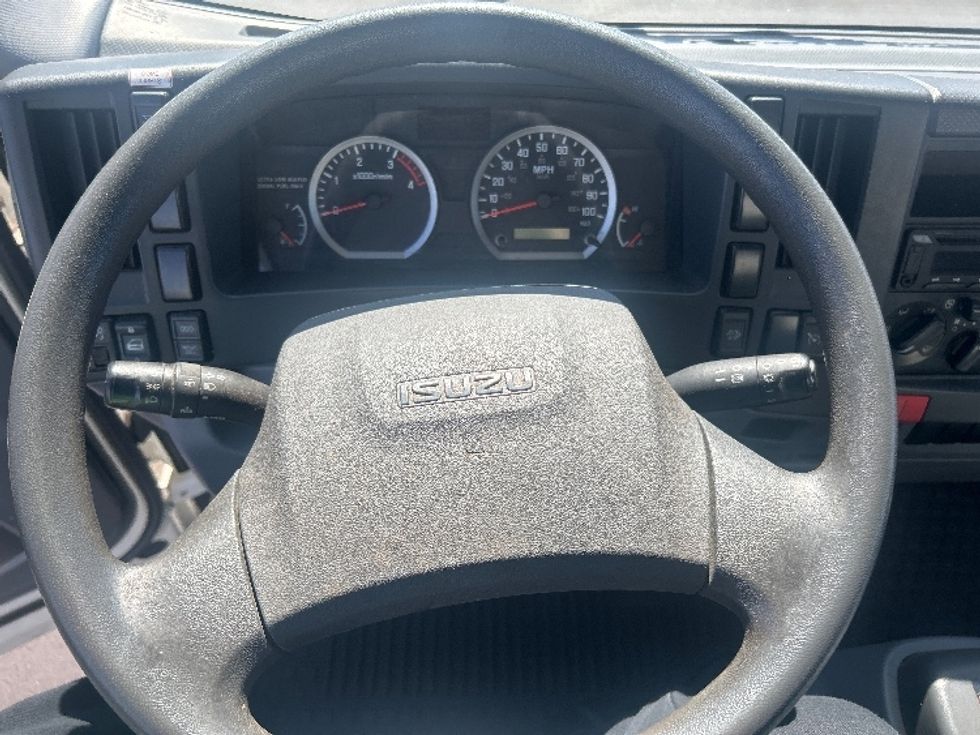 Light Duty Box Truck-Light and Medium Duty Trucks-Isuzu-2019-NPR-Torrance-CA-77,273\n\t\tmiles-$ 41,250 - Image 13