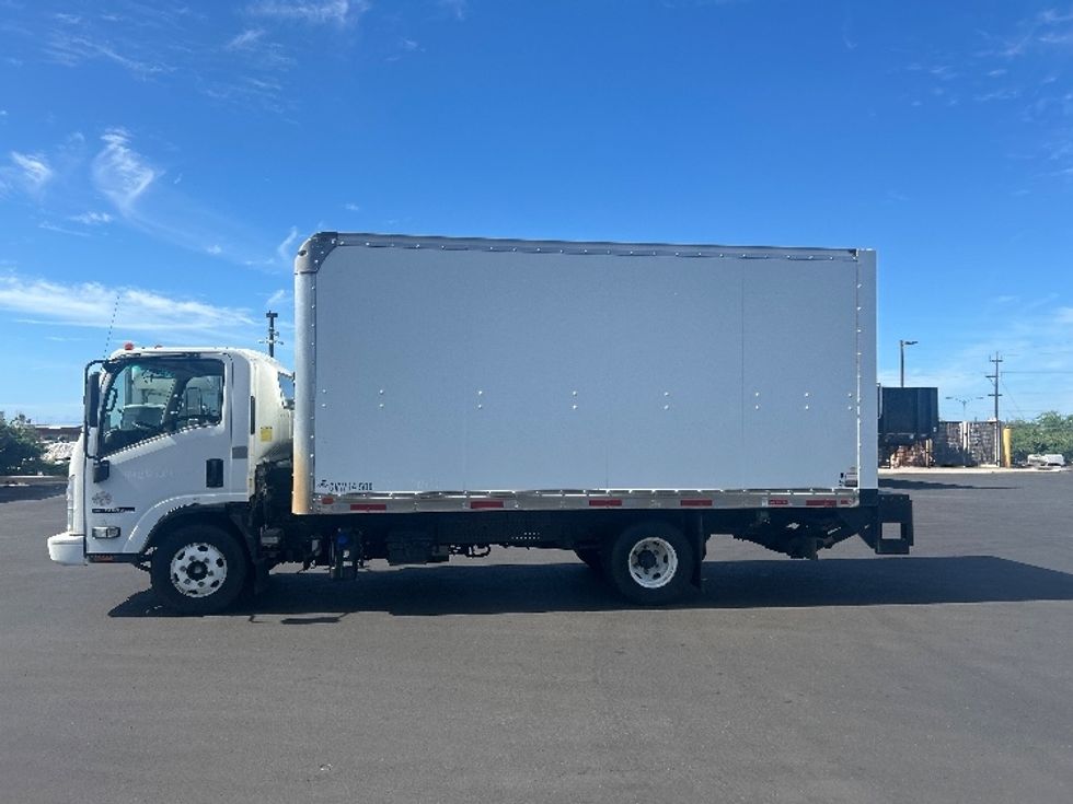 Light Duty Box Truck-Light and Medium Duty Trucks-Isuzu-2019-NPR-Torrance-CA-77,273\n\t\tmiles-$ 41,250 - Image 4
