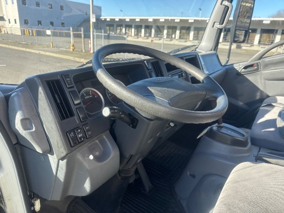 Light Duty Box Truck-Light and Medium Duty Trucks-Isuzu-2019-NPR-Tukwila-WA-134,029\n\t\tmiles-$ 38,000 - Image 17