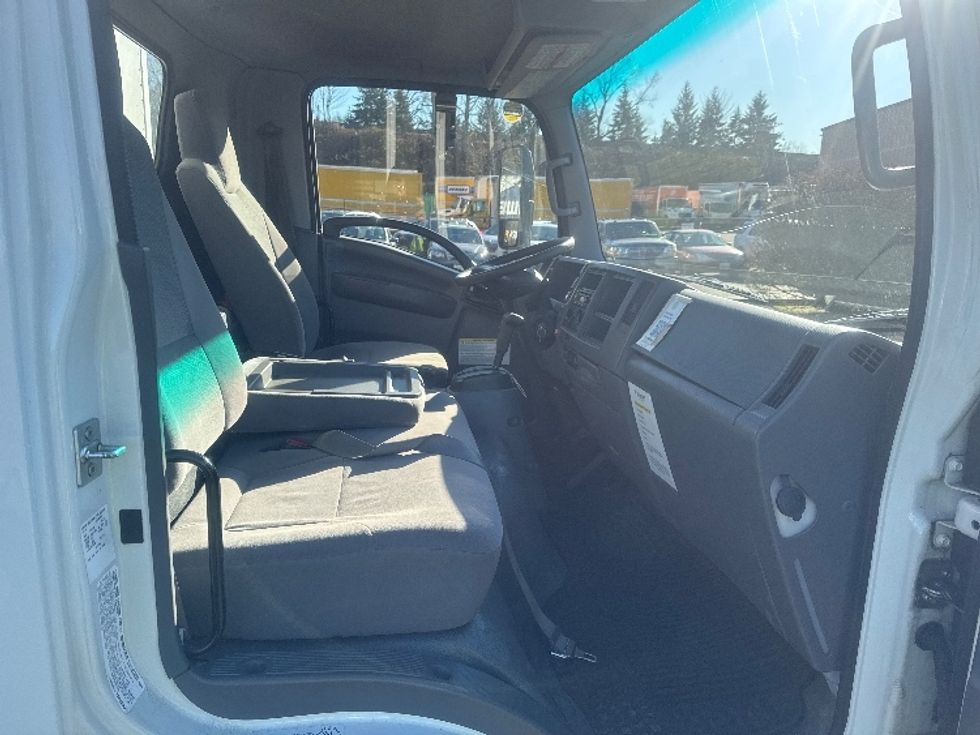 Light Duty Box Truck-Light and Medium Duty Trucks-Isuzu-2019-NPR-Tukwila-WA-134,029\n\t\tmiles-$ 38,000 - Image 22