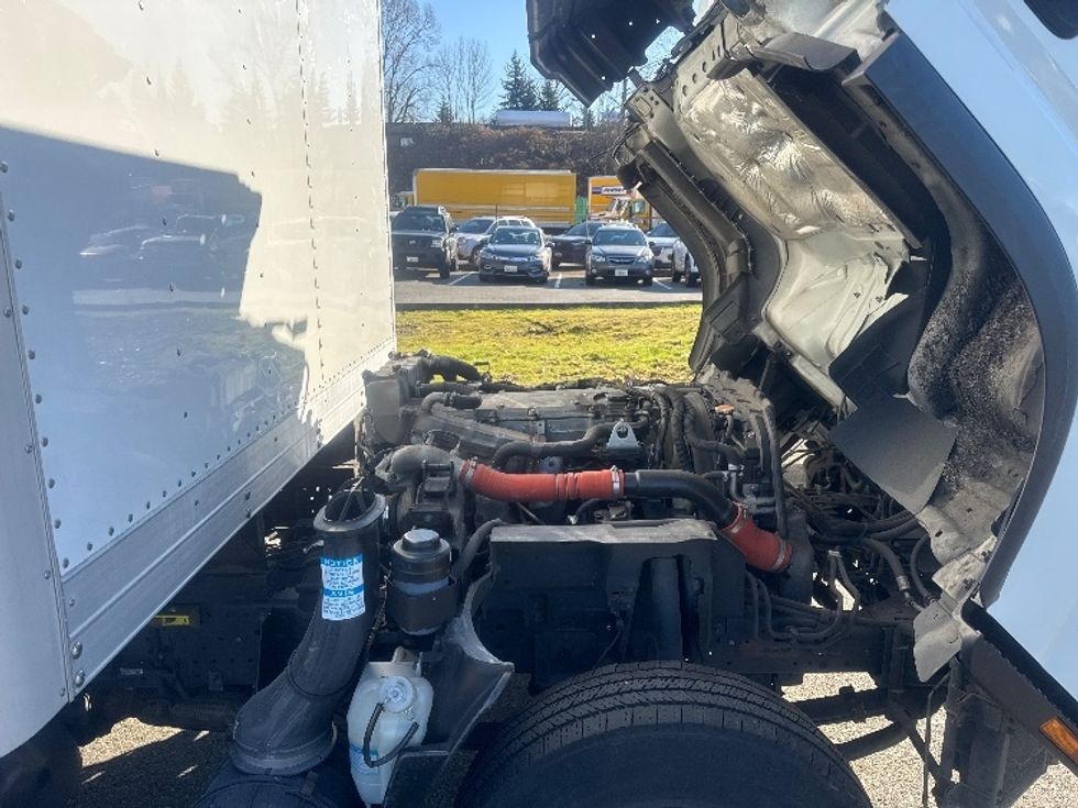 Light Duty Box Truck-Light and Medium Duty Trucks-Isuzu-2019-NPR-Tukwila-WA-134,029\n\t\tmiles-$ 38,000 - Image 23