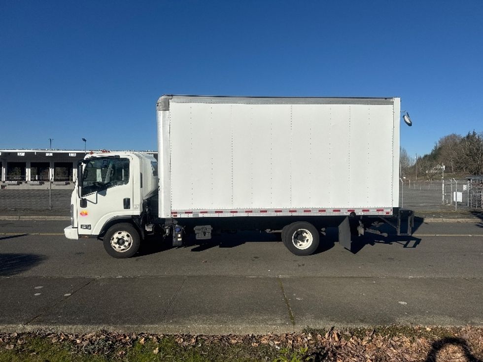 Light Duty Box Truck-Light and Medium Duty Trucks-Isuzu-2019-NPR-Tukwila-WA-134,029\n\t\tmiles-$ 38,000 - Image 4