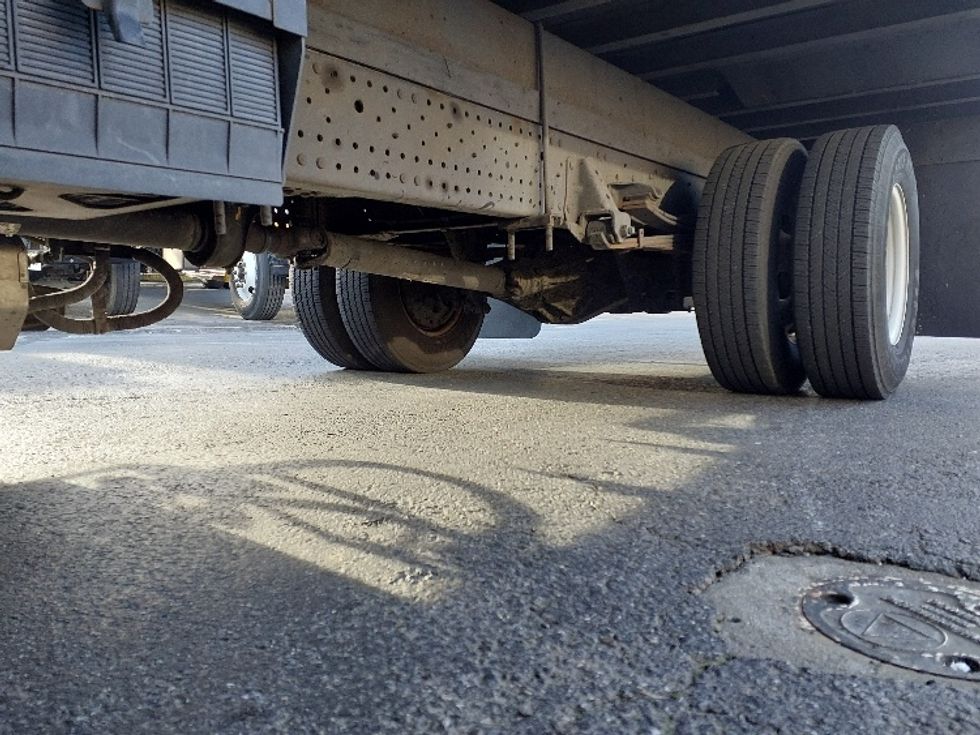 Light Duty Box Truck-Light and Medium Duty Trucks-Isuzu-2019-NPR-Tukwila-WA-139,517\n\t\tmiles-$ 37,250 - Image 5