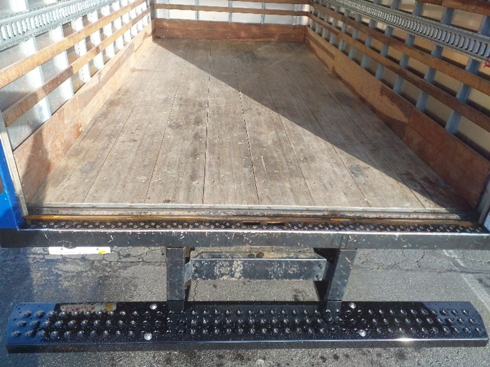 Light Duty Box Truck-Light and Medium Duty Trucks-Isuzu-2019-NPR-Tukwila-WA-156,890\n\t\tmiles-$ 34,000 - Image 10