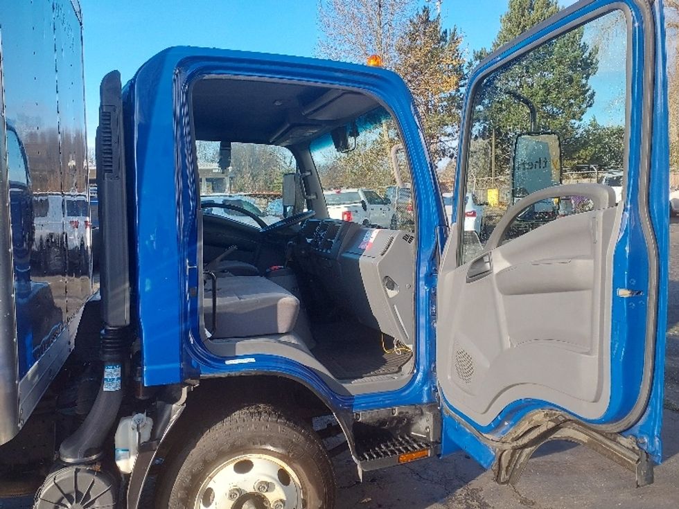 Light Duty Box Truck-Light and Medium Duty Trucks-Isuzu-2019-NPR-Tukwila-WA-156,890\n\t\tmiles-$ 34,000 - Image 19