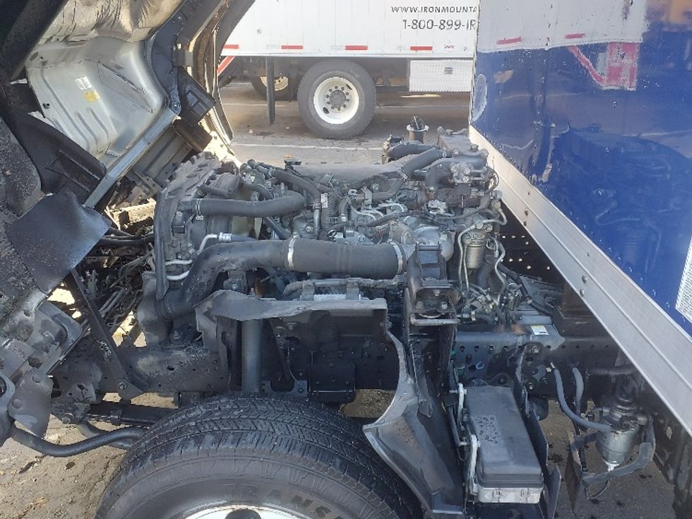 Light Duty Box Truck-Light and Medium Duty Trucks-Isuzu-2019-NPR-Tukwila-WA-156,890\n\t\tmiles-$ 34,000 - Image 23