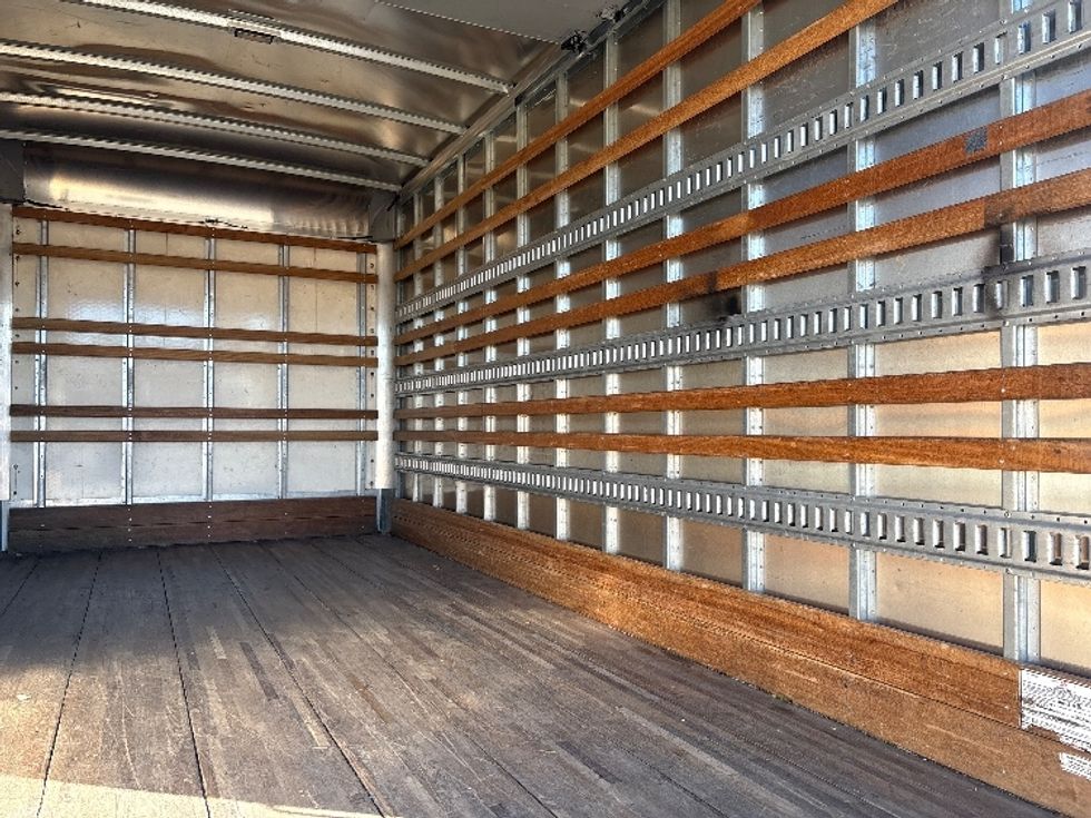 Light Duty Box Truck-Light and Medium Duty Trucks-Isuzu-2019-NPR-West Sacramento-CA-88,903\n\t\tmiles-$ 43,250 - Image 12