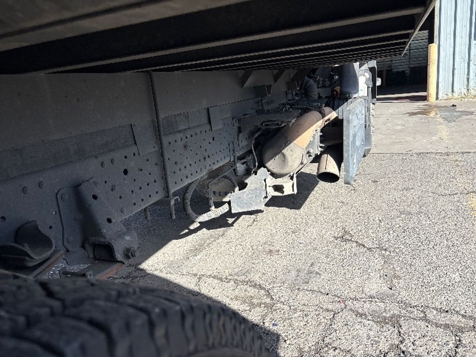 Light Duty Box Truck-Light and Medium Duty Trucks-Isuzu-2019-NPR-West Sacramento-CA-88,903\n\t\tmiles-$ 43,250 - Image 14