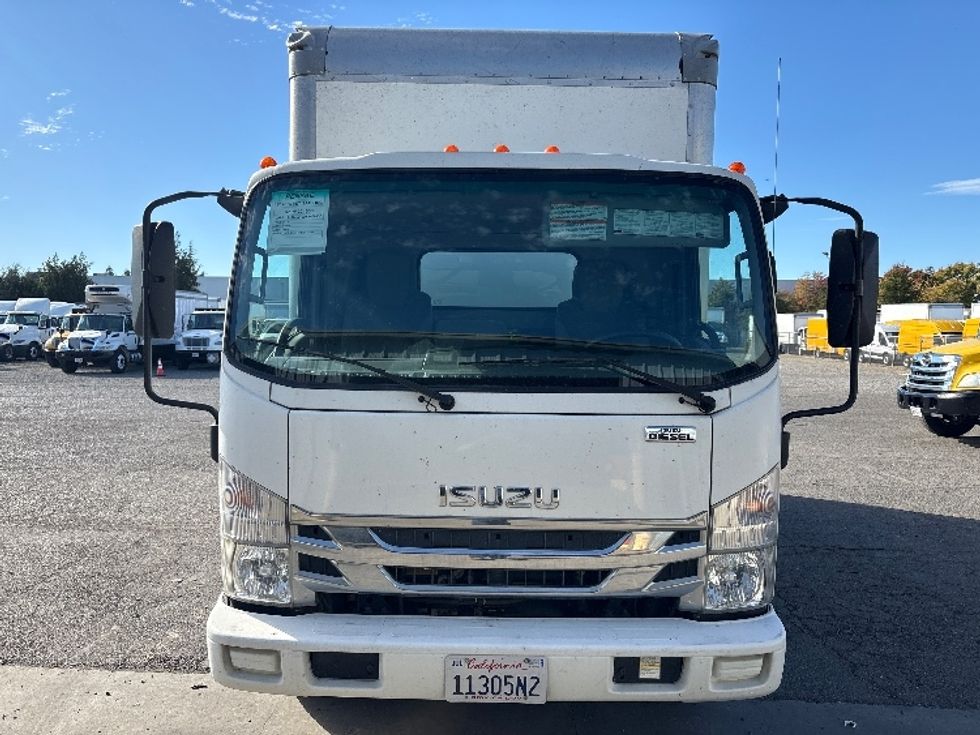 Light Duty Box Truck-Light and Medium Duty Trucks-Isuzu-2019-NPR-West Sacramento-CA-88,903\n\t\tmiles-$ 43,250 - Image 2