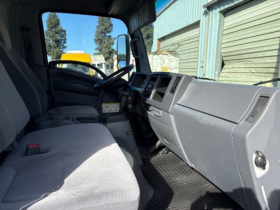 Light Duty Box Truck-Light and Medium Duty Trucks-Isuzu-2019-NPR-West Sacramento-CA-88,903\n\t\tmiles-$ 43,250 - Image 22