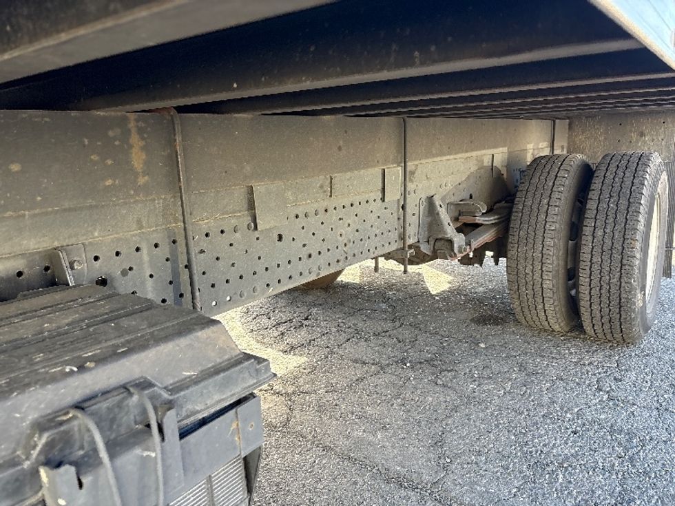 Light Duty Box Truck-Light and Medium Duty Trucks-Isuzu-2019-NPR-West Sacramento-CA-88,903\n\t\tmiles-$ 43,250 - Image 5