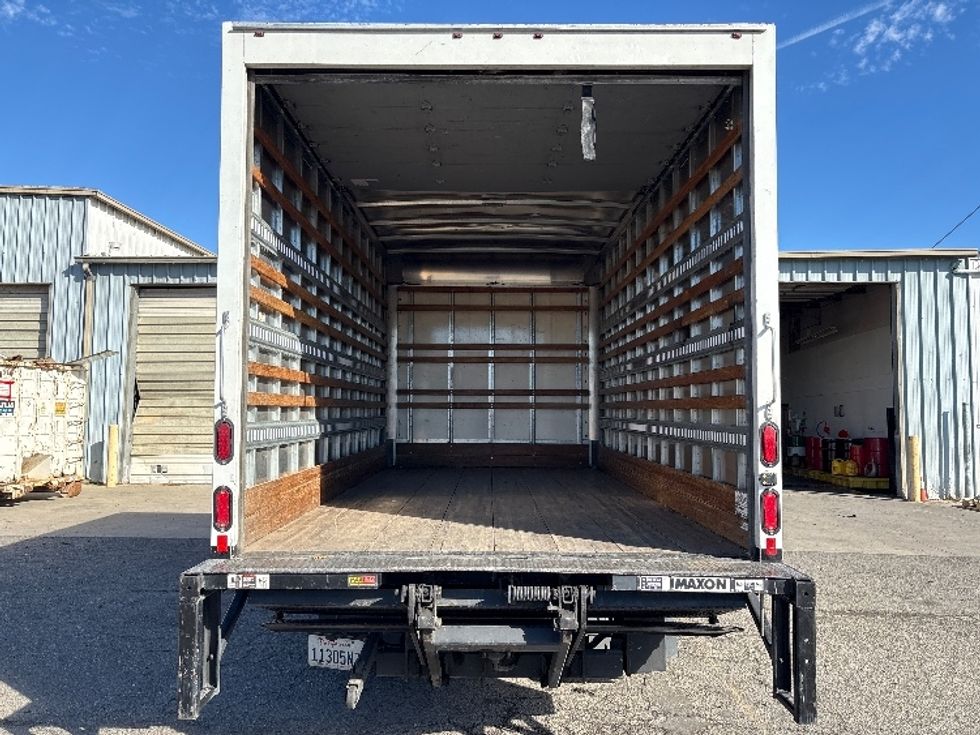 Light Duty Box Truck-Light and Medium Duty Trucks-Isuzu-2019-NPR-West Sacramento-CA-88,903\n\t\tmiles-$ 43,250 - Image 8