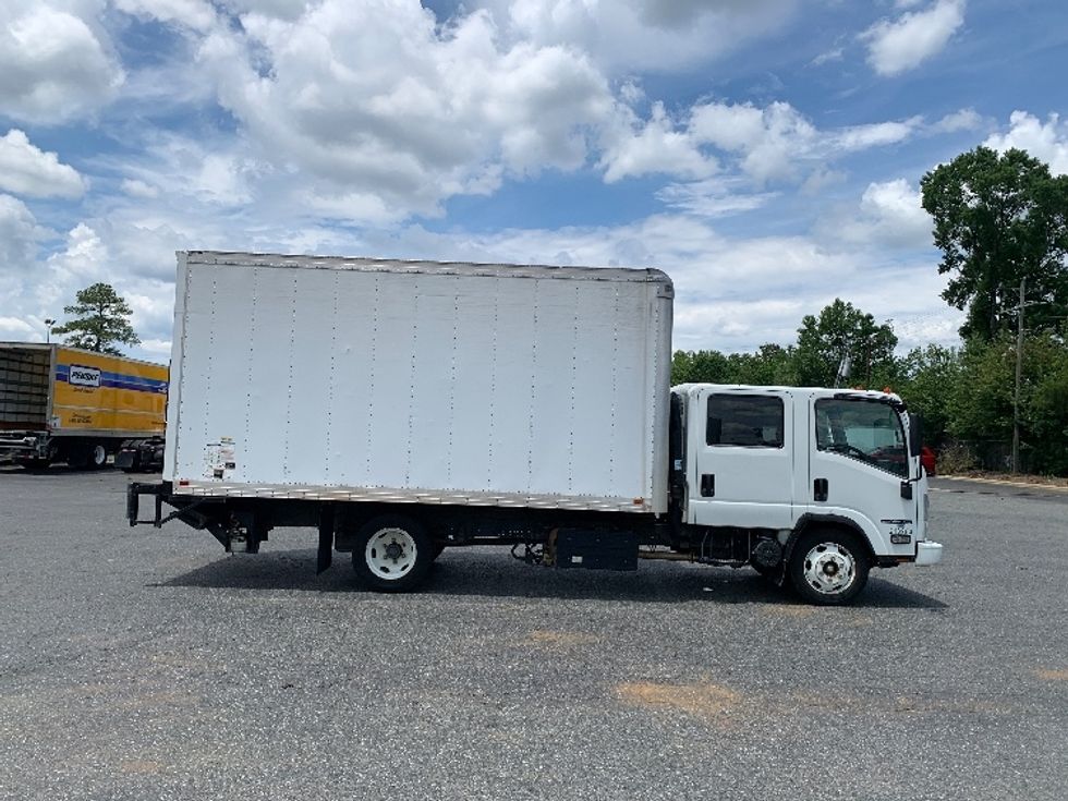Light Duty Box Truck-Light and Medium Duty Trucks-Isuzu-2019-NPRXD-Concord-NC-226,708\n\t\tmiles-$ 27,000 - Image 15