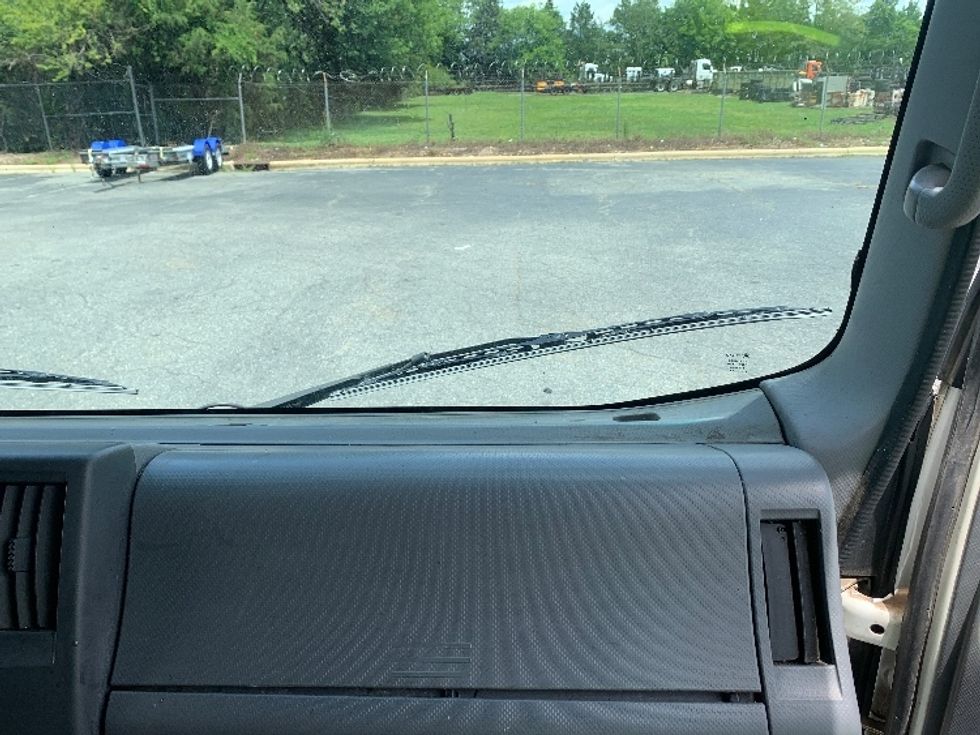 Light Duty Box Truck-Light and Medium Duty Trucks-Isuzu-2019-NPRXD-Concord-NC-226,708\n\t\tmiles-$ 27,000 - Image 21
