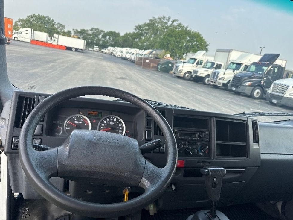 Light Duty Box Truck-Light and Medium Duty Trucks-Isuzu-2019-NPRXD-East Chicago-IN-130,308\n\t\tmiles-$ 40,500 - Image 17