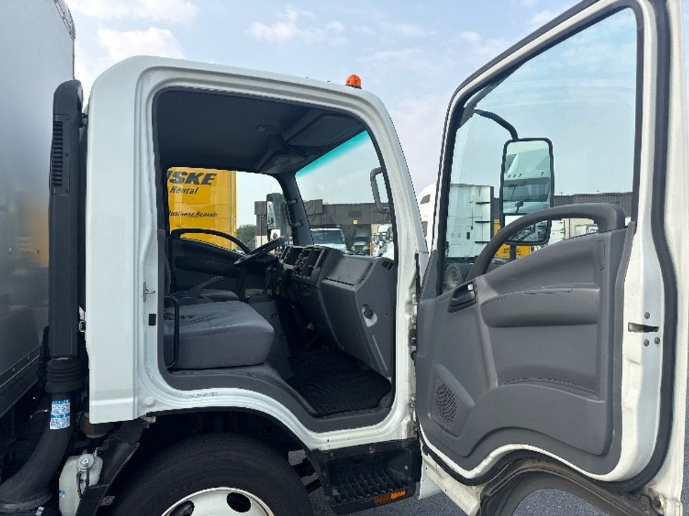 Light Duty Box Truck-Light and Medium Duty Trucks-Isuzu-2019-NPRXD-East Chicago-IN-130,308\n\t\tmiles-$ 40,500 - Image 19