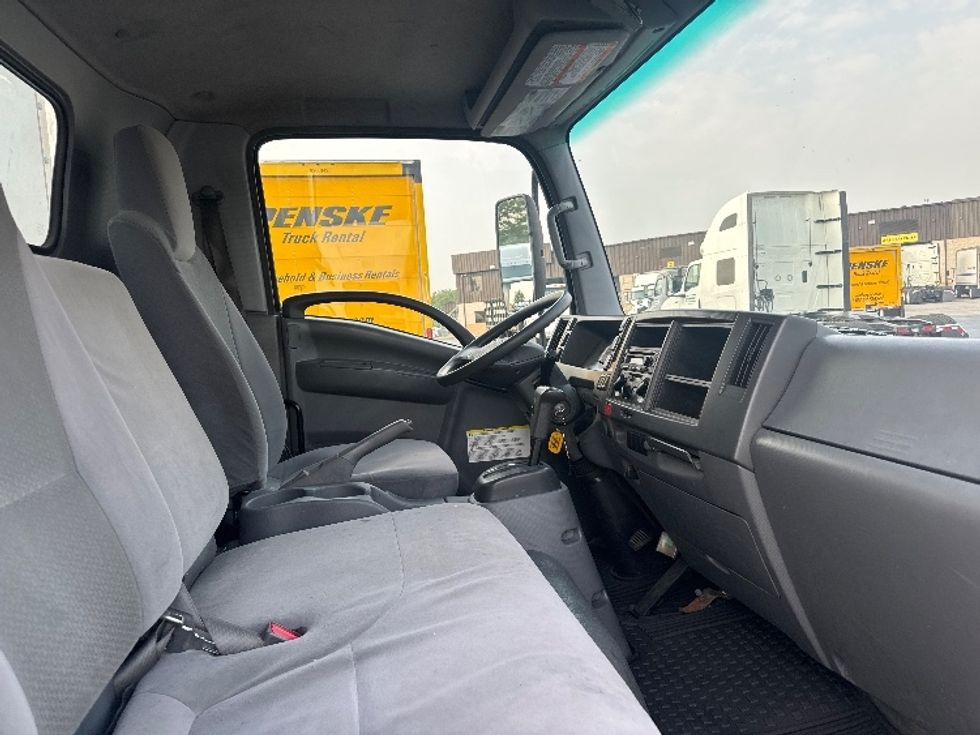 Light Duty Box Truck-Light and Medium Duty Trucks-Isuzu-2019-NPRXD-East Chicago-IN-130,308\n\t\tmiles-$ 40,500 - Image 21