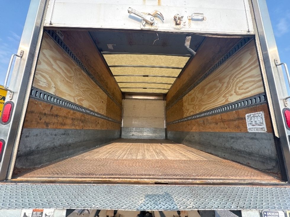 Light Duty Box Truck-Light and Medium Duty Trucks-Isuzu-2019-NPRXD-East Chicago-IN-130,308\n\t\tmiles-$ 40,500 - Image 9