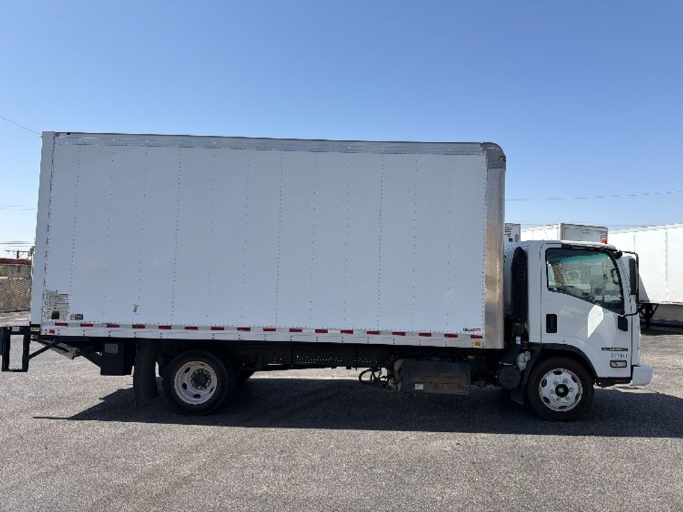 Light Duty Box Truck-Light and Medium Duty Trucks-Isuzu-2019-NPRXD-El Paso-TX-98,296\n\t\tmiles-$ 41,750 - Image 15