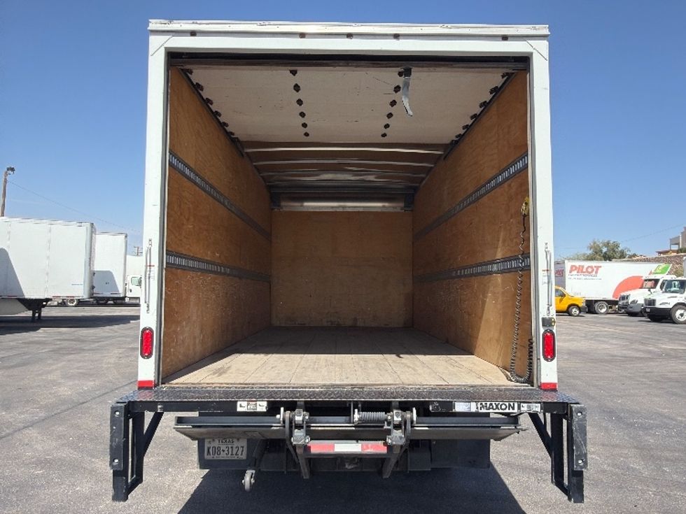 Light Duty Box Truck-Light and Medium Duty Trucks-Isuzu-2019-NPRXD-El Paso-TX-98,296\n\t\tmiles-$ 41,750 - Image 8