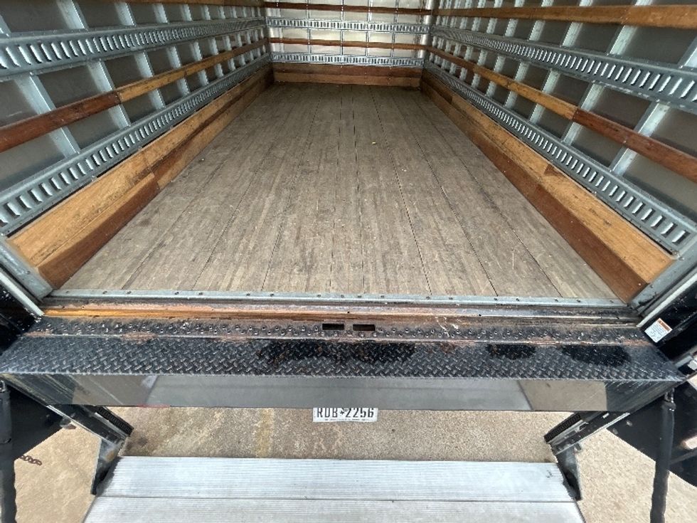 Light Duty Box Truck-Light and Medium Duty Trucks-Isuzu-2019-NPRXD-Katy-TX-83,394\n\t\tmiles-$ 49,000 - Image 10