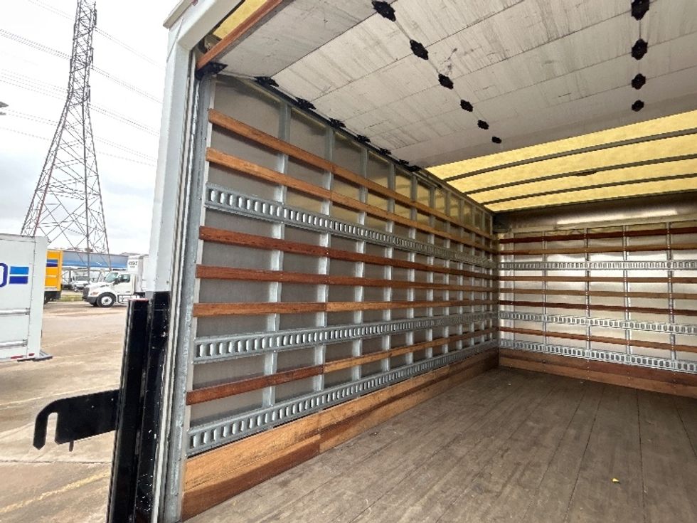 Light Duty Box Truck-Light and Medium Duty Trucks-Isuzu-2019-NPRXD-Katy-TX-83,394\n\t\tmiles-$ 49,000 - Image 11