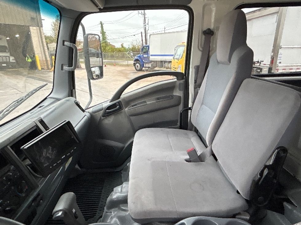 Light Duty Box Truck-Light and Medium Duty Trucks-Isuzu-2019-NPRXD-Katy-TX-83,394\n\t\tmiles-$ 49,000 - Image 19