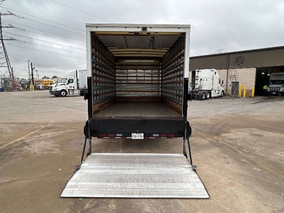 Light Duty Box Truck-Light and Medium Duty Trucks-Isuzu-2019-NPRXD-Katy-TX-83,394\n\t\tmiles-$ 49,000 - Image 9