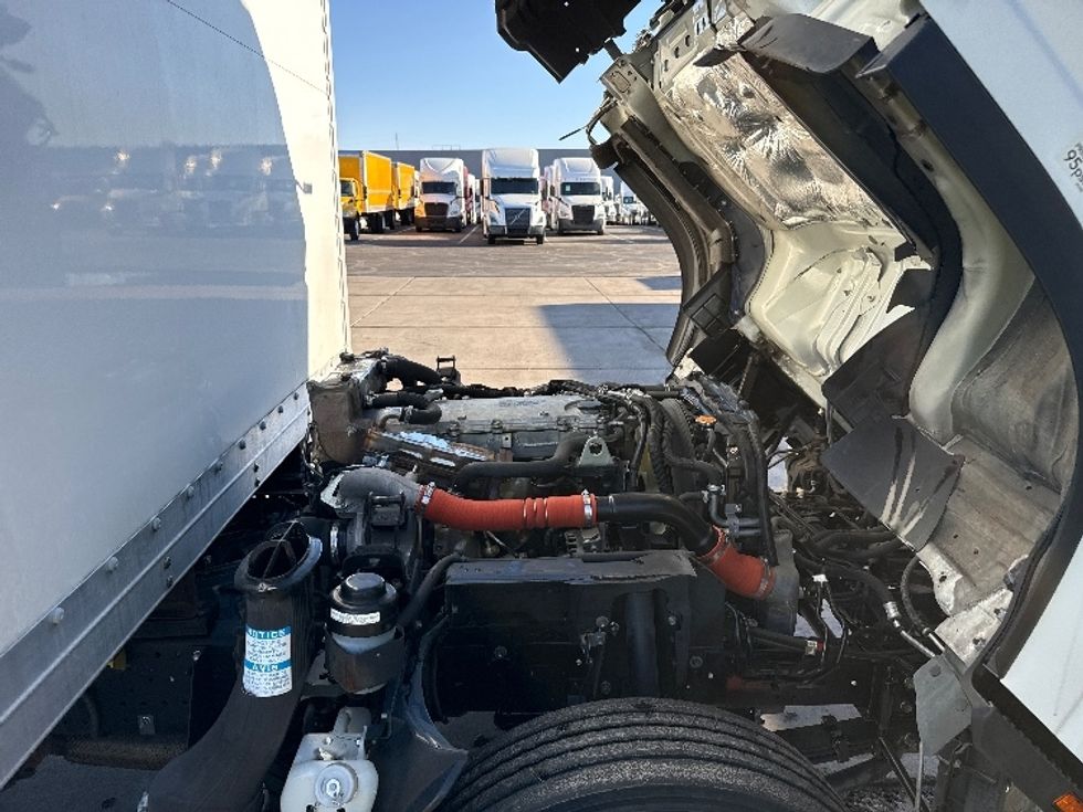 Light Duty Box Truck-Light and Medium Duty Trucks-Isuzu-2019-NPRXD-Phoenix-AZ-86,340\n\t\tmiles-$ 44,750 - Image 23