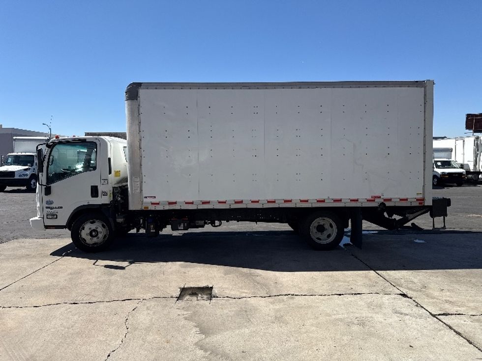 Light Duty Box Truck-Light and Medium Duty Trucks-Isuzu-2019-NPRXD-Phoenix-AZ-86,340\n\t\tmiles-$ 44,750 - Image 4