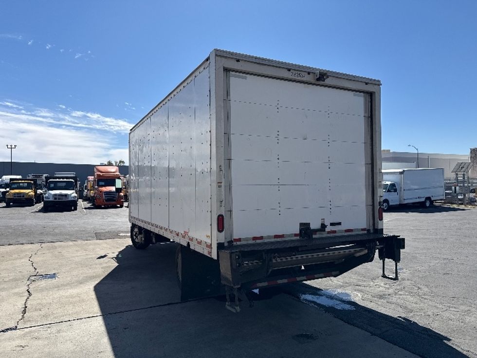 Light Duty Box Truck-Light and Medium Duty Trucks-Isuzu-2019-NPRXD-Phoenix-AZ-86,340\n\t\tmiles-$ 44,750 - Image 6