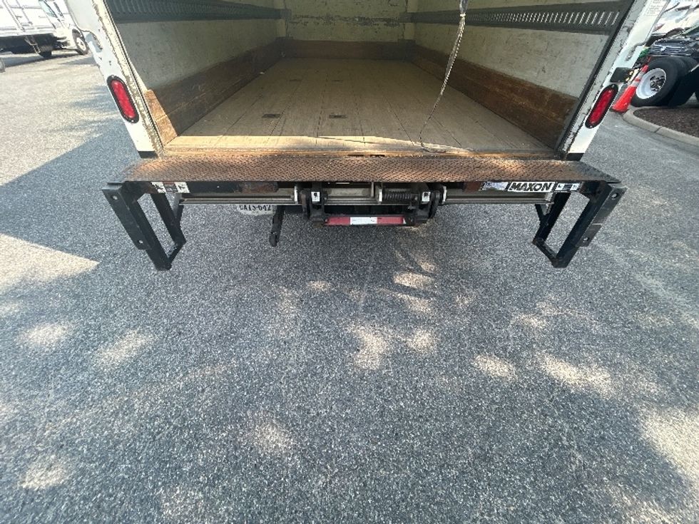 Light Duty Box Truck-Light and Medium Duty Trucks-Isuzu-2019-NPRXD-Prince George-VA-112,034\n\t\tmiles-$ 44,500 - Image 10