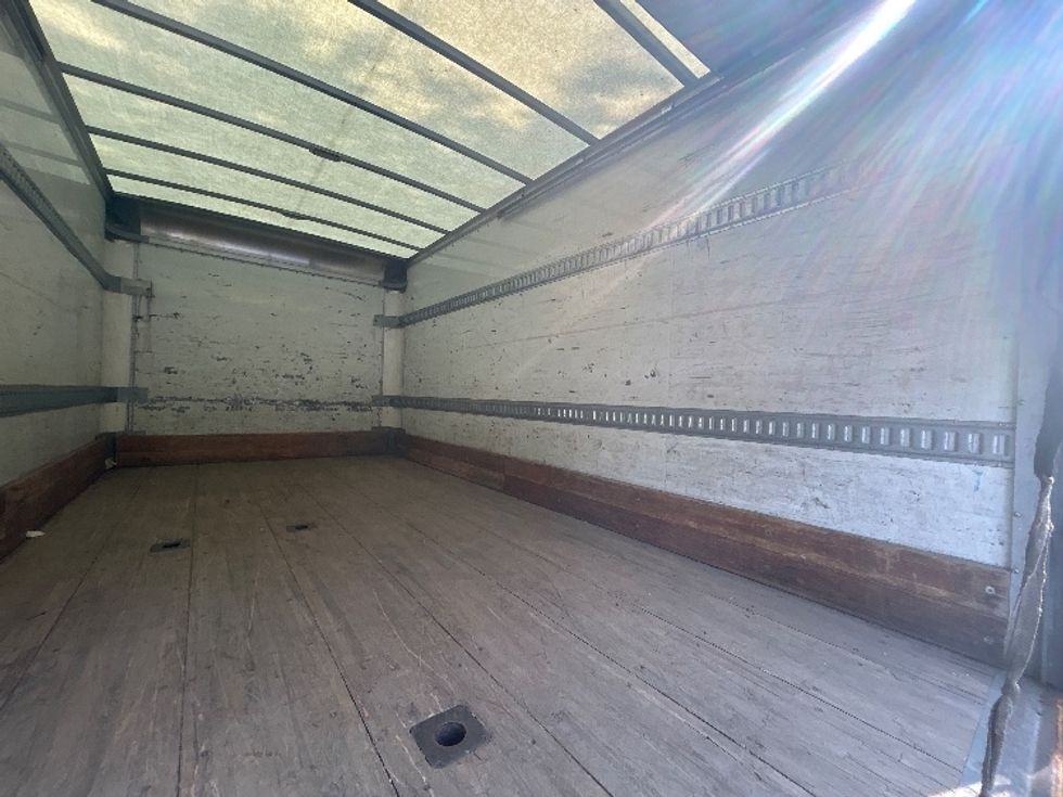 Light Duty Box Truck-Light and Medium Duty Trucks-Isuzu-2019-NPRXD-Prince George-VA-112,034\n\t\tmiles-$ 44,500 - Image 12