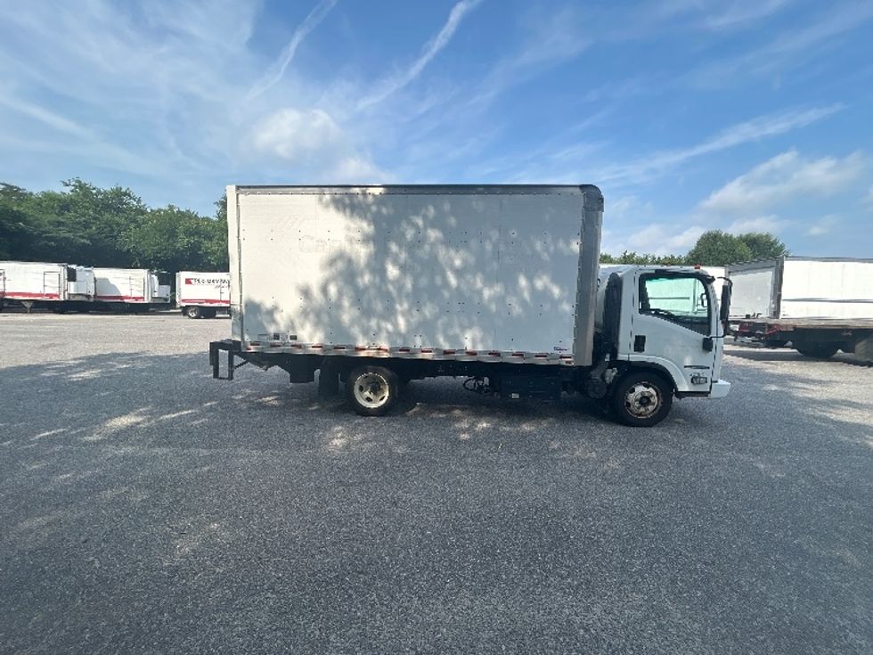 Light Duty Box Truck-Light and Medium Duty Trucks-Isuzu-2019-NPRXD-Prince George-VA-112,034\n\t\tmiles-$ 44,500 - Image 15
