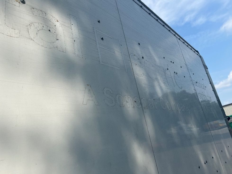 Light Duty Box Truck-Light and Medium Duty Trucks-Isuzu-2019-NPRXD-Prince George-VA-112,034\n\t\tmiles-$ 44,500 - Image 27