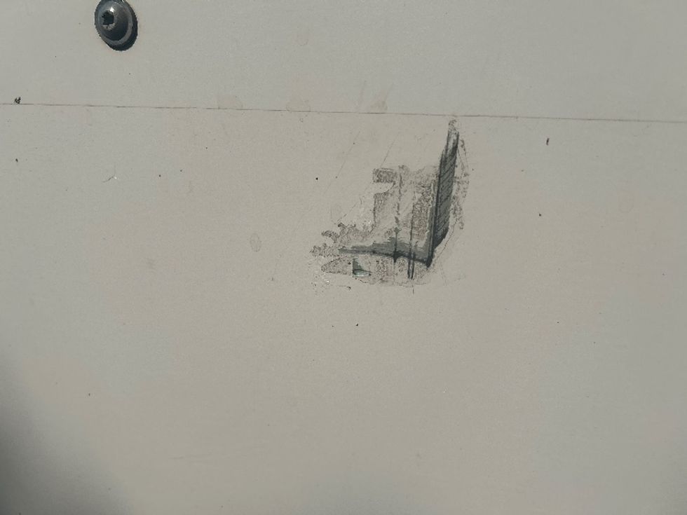 Light Duty Box Truck-Light and Medium Duty Trucks-Isuzu-2019-NPRXD-Prince George-VA-112,034\n\t\tmiles-$ 44,500 - Image 29