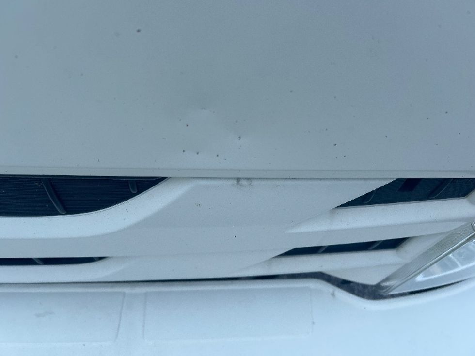 Light Duty Box Truck-Light and Medium Duty Trucks-Isuzu-2019-NPRXD-Prince George-VA-112,034\n\t\tmiles-$ 44,500 - Image 32